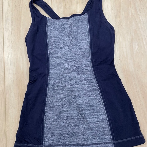 Lululemon tank - Picture 2 of 3
